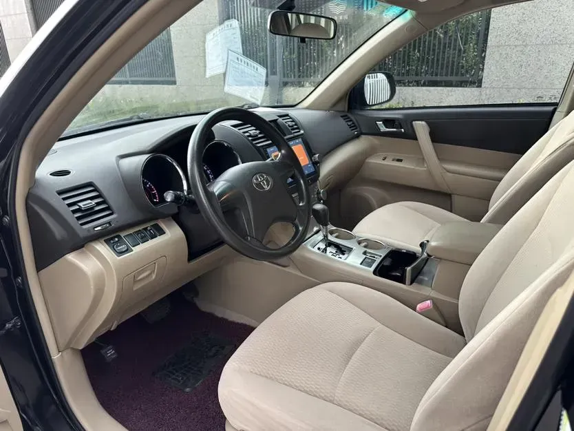 2012 Toyota Highlander 2.7L 188HP L4 6AT,autocango,china used car exporter,china ev exporter,chinese used car exporter,chinese used ev exporter