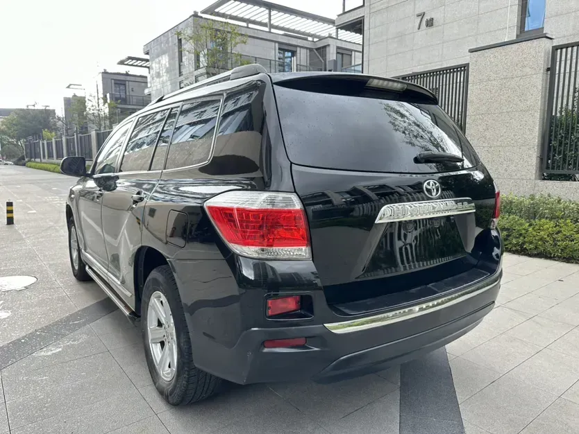 2012 Toyota Highlander 2.7L 188HP L4 6AT,autocango,china used car exporter,china ev exporter,chinese used car exporter,chinese used ev exporter