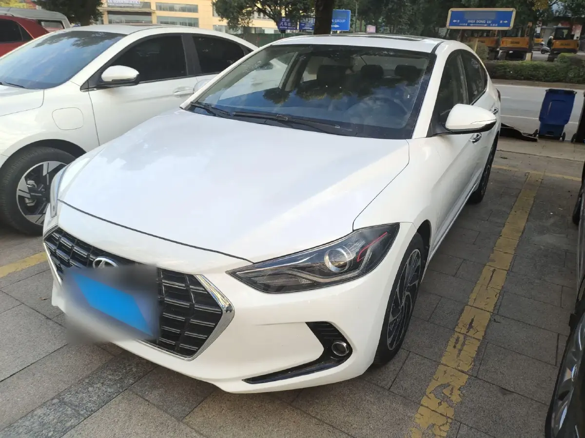 2019 Hyundai Elantra 1.5L 115HP L4 CVT