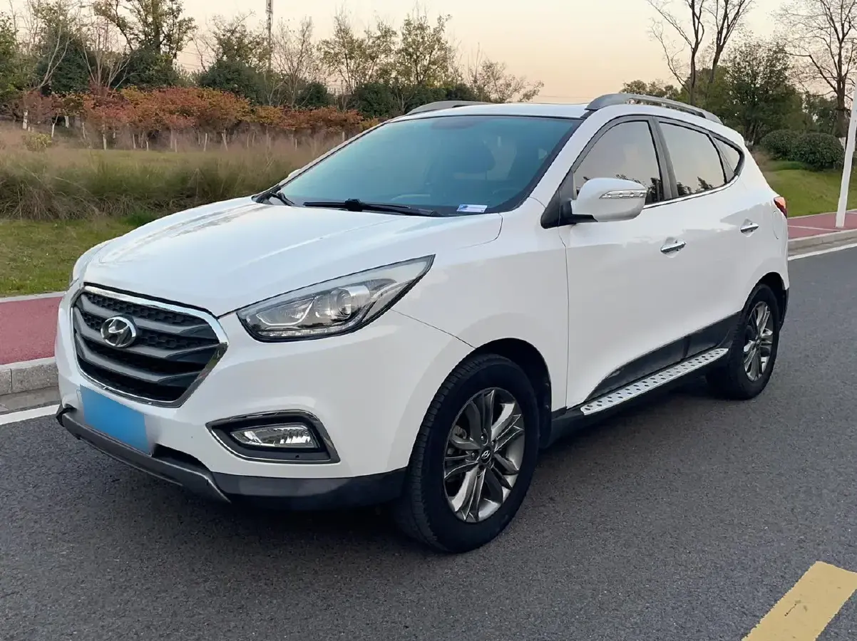 2015 Hyundai ix35 2.0L 165HP L4 6AT