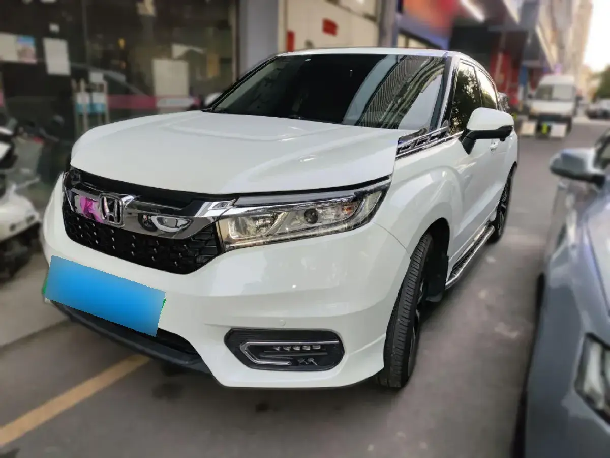 2017 Honda Avancier 1.5T 193HP L4 CVT
