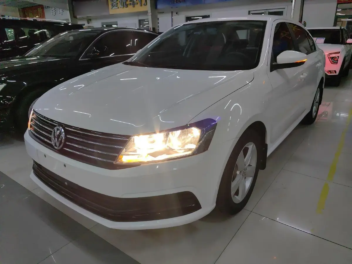 2017 Volkswagen Lavida 1.6L 110HP L4 6AT