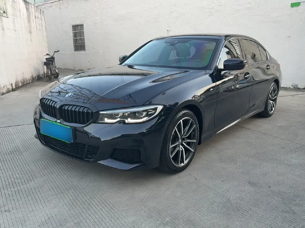 2022 BMW 3 Series 2.0T 184HP L4 8AT