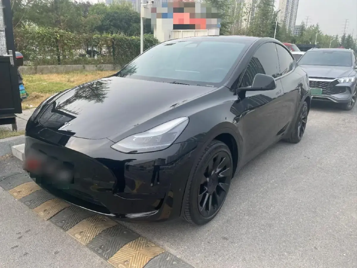2022 Tesla Model Y BEV 60KWH