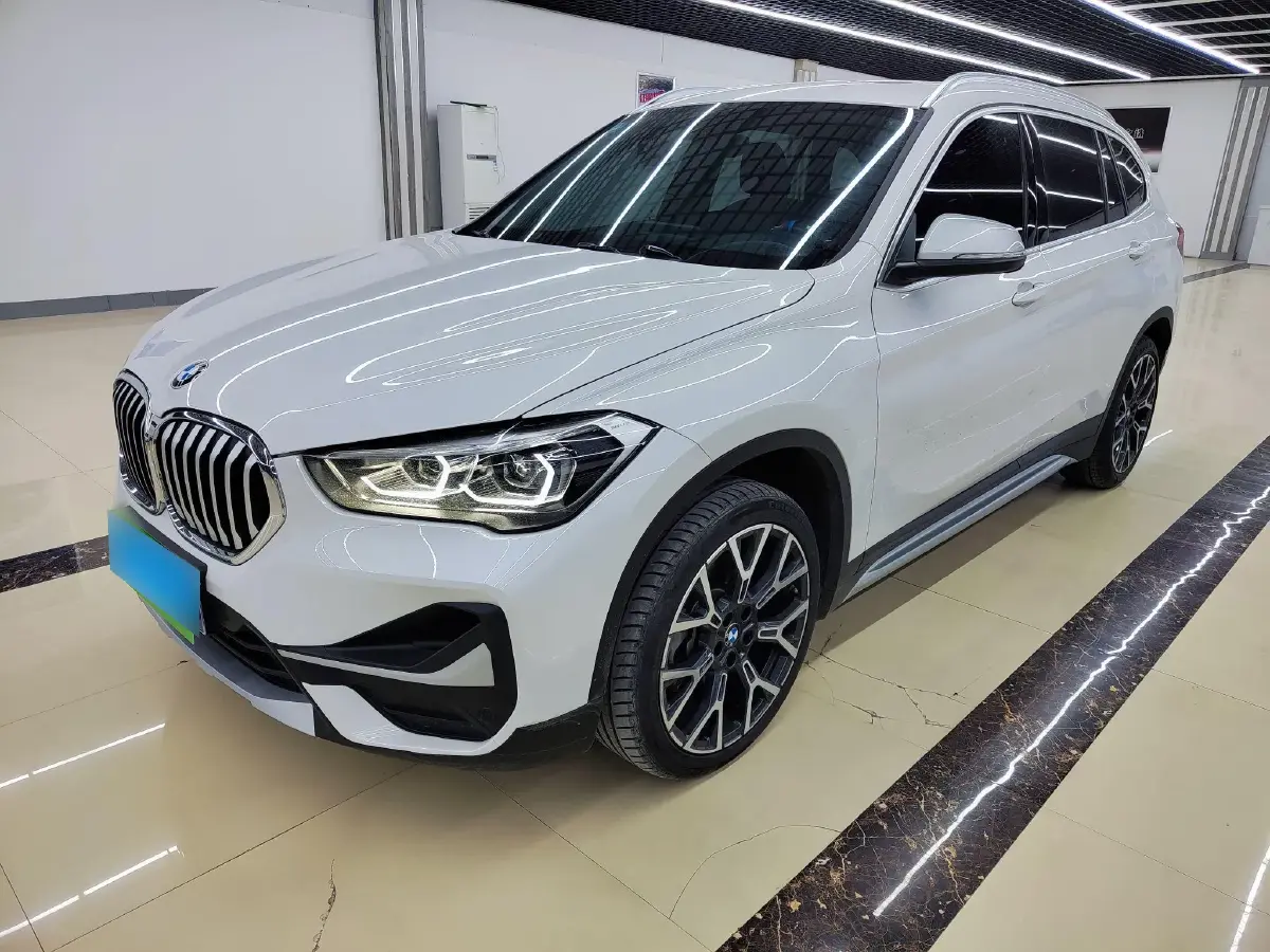 2021 BMW X1 2.0T 192HP L4 8AT