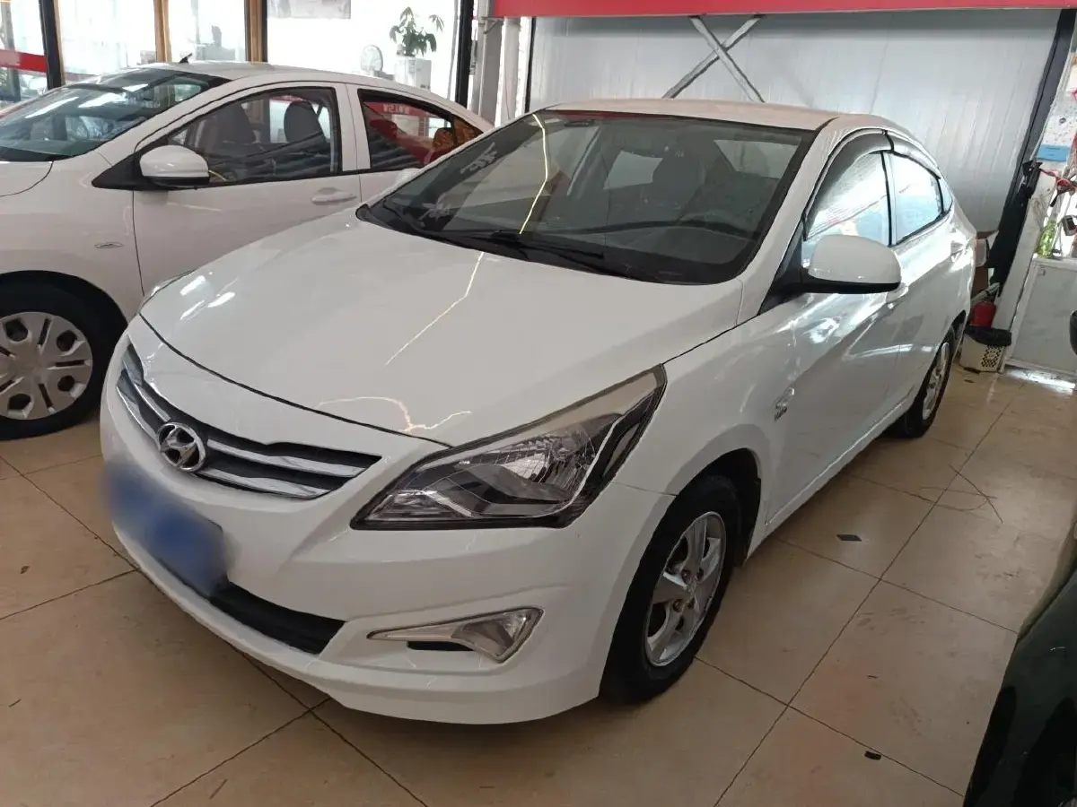 2014 Hyundai Reina 1.4L 107HP L4 4AT