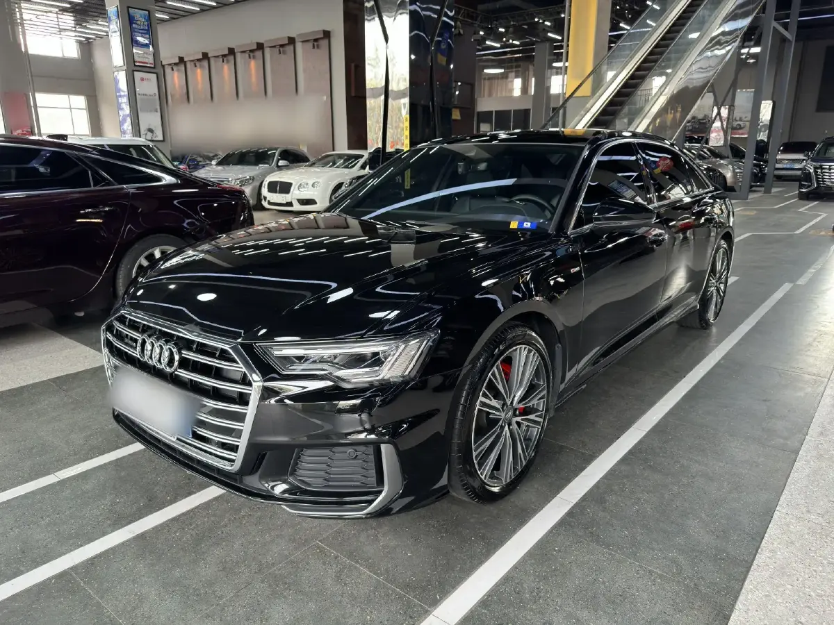 2021 Audi A6L 2.0T 224HP L4 7DCT