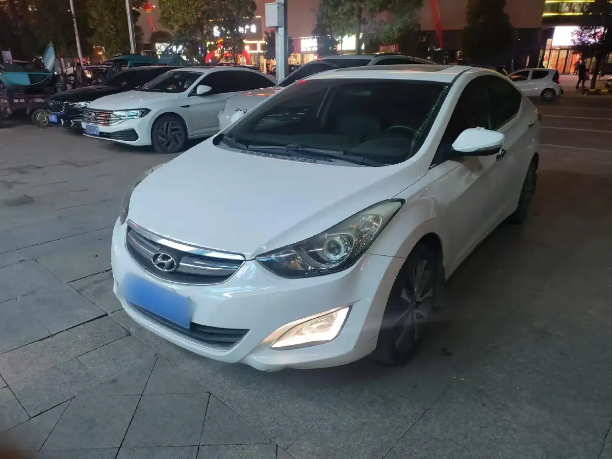 2015 Hyundai Elantra 1.6L 128HP L4 6AT