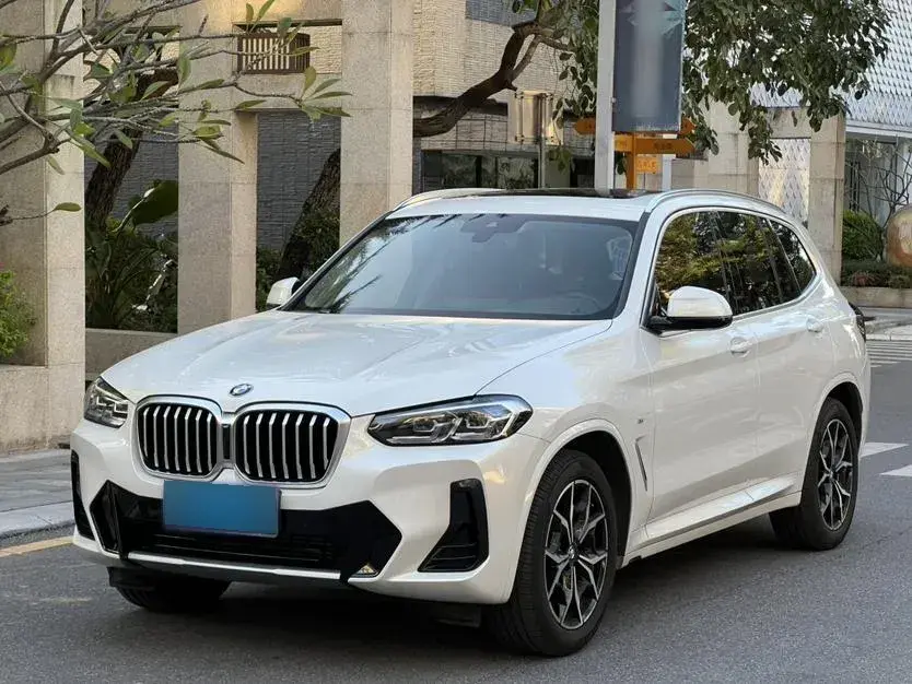2022 BMW X3 2.0T 184HP L4 8AT