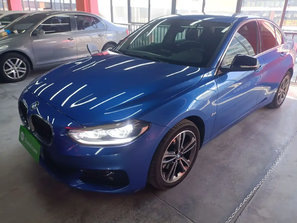 2017 BMW 1 Series 1.5T 136HP L3 6AT
