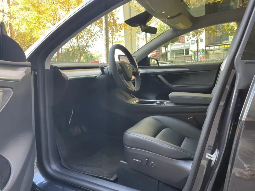 2024 Tesla Model Y BEV 78.4KWH,autocango,china used car exporter,china ev exporter,chinese used car exporter,chinese used ev exporter