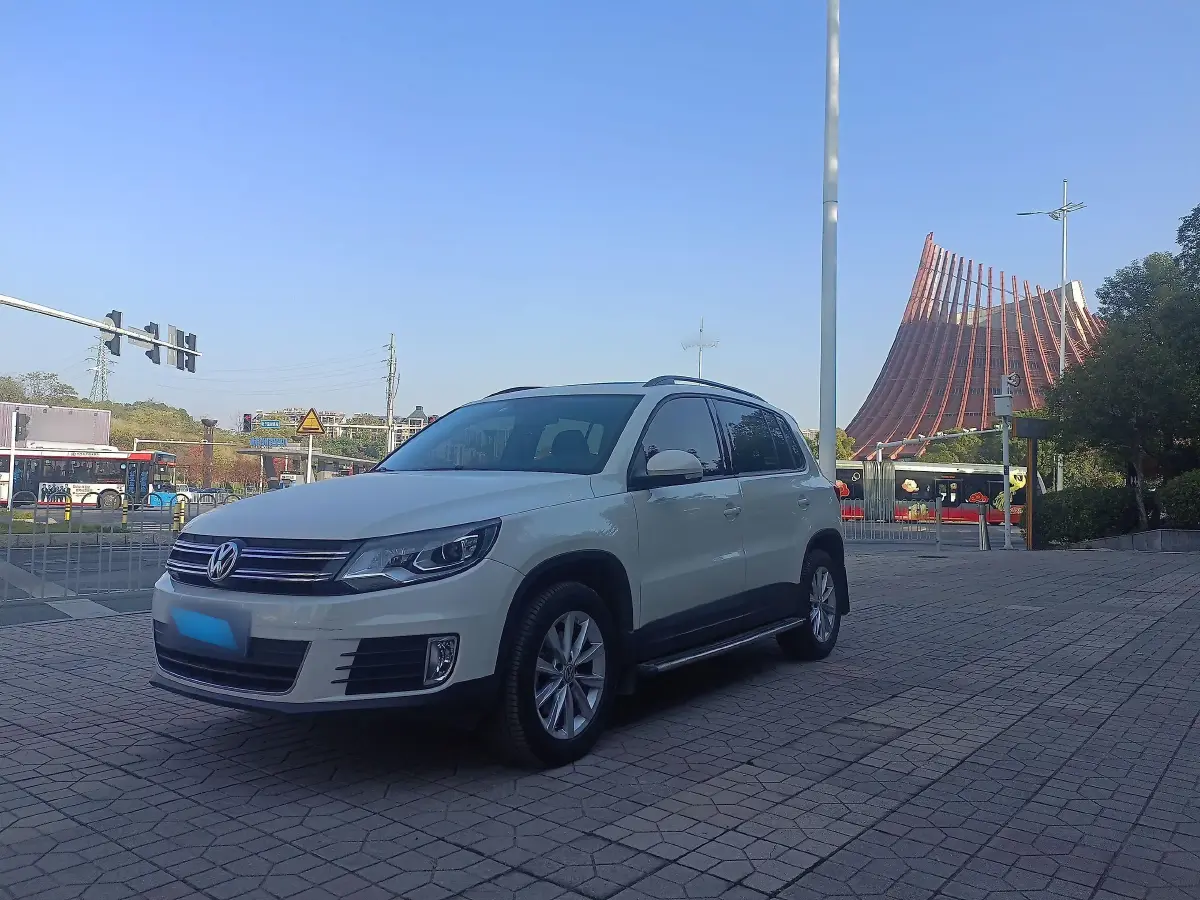 2017 Volkswagen Tiguan 1.8T 160HP L4 6AT
