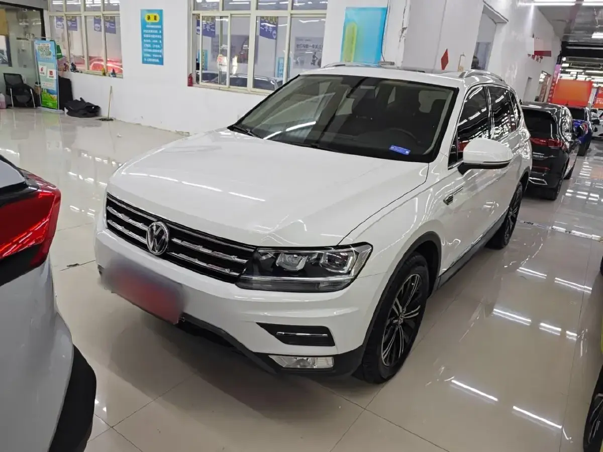 2019 Volkswagen Tiguan L 2.0T 186HP L4 7DCT
