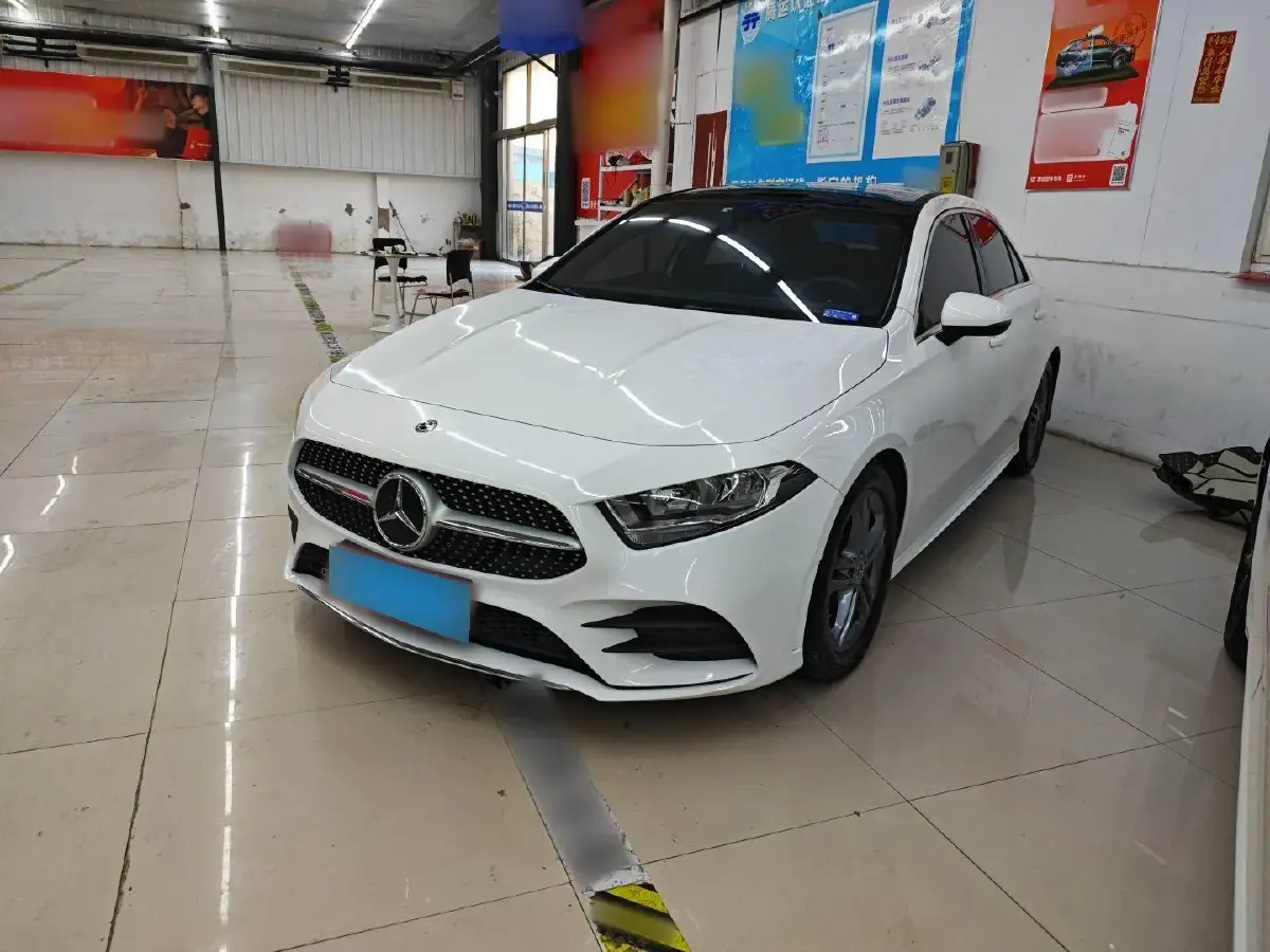 2020 Mercedes-Benz A Class 1.3T 136HP L4 7DCT