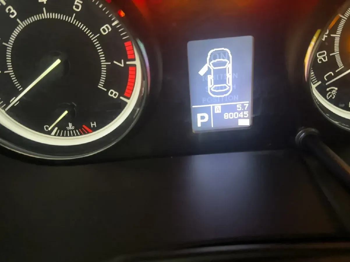 2011 Suzuki Kizashi 2.4L 178HP L4 CVT,autocango,china used car exporter,china ev exporter,chinese used car exporter,chinese used ev exporter