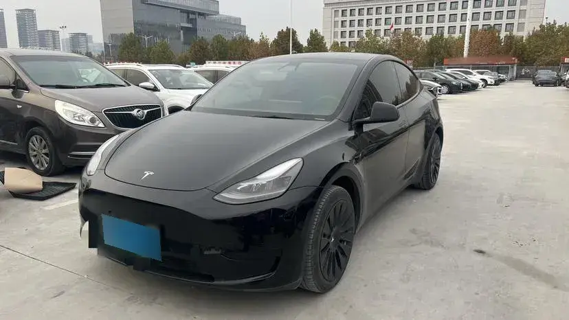 2022 Tesla Model Y BEV 60KWH