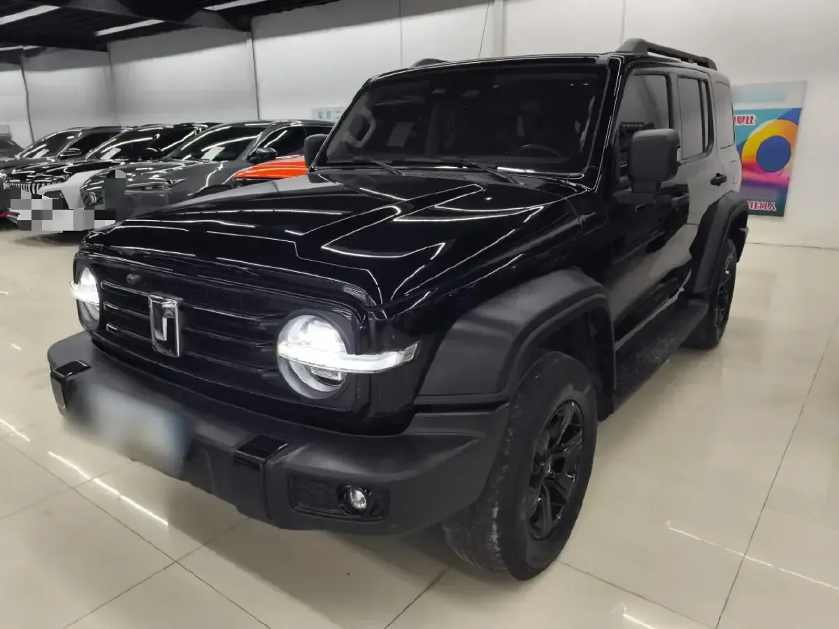 2023 Tank 300 2.0T 227HP L4 8AT