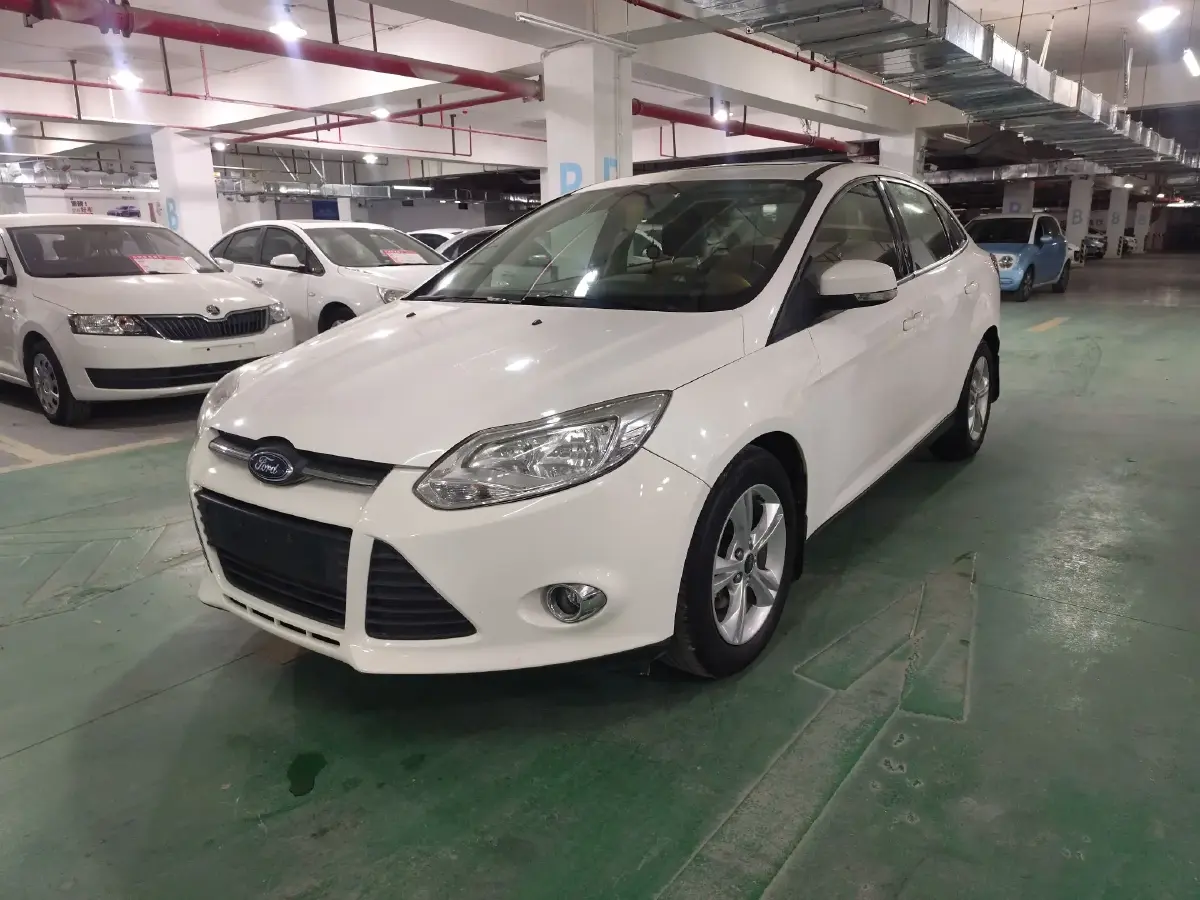 2012 Ford Focus 1.6L 125HP L4 6DCT
