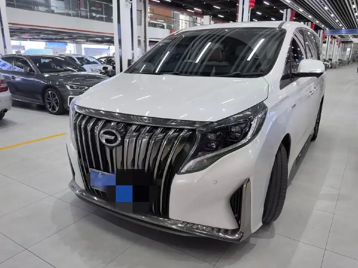 2021 GAC Trumpchi M8 2.0T 252HP L4 8AT