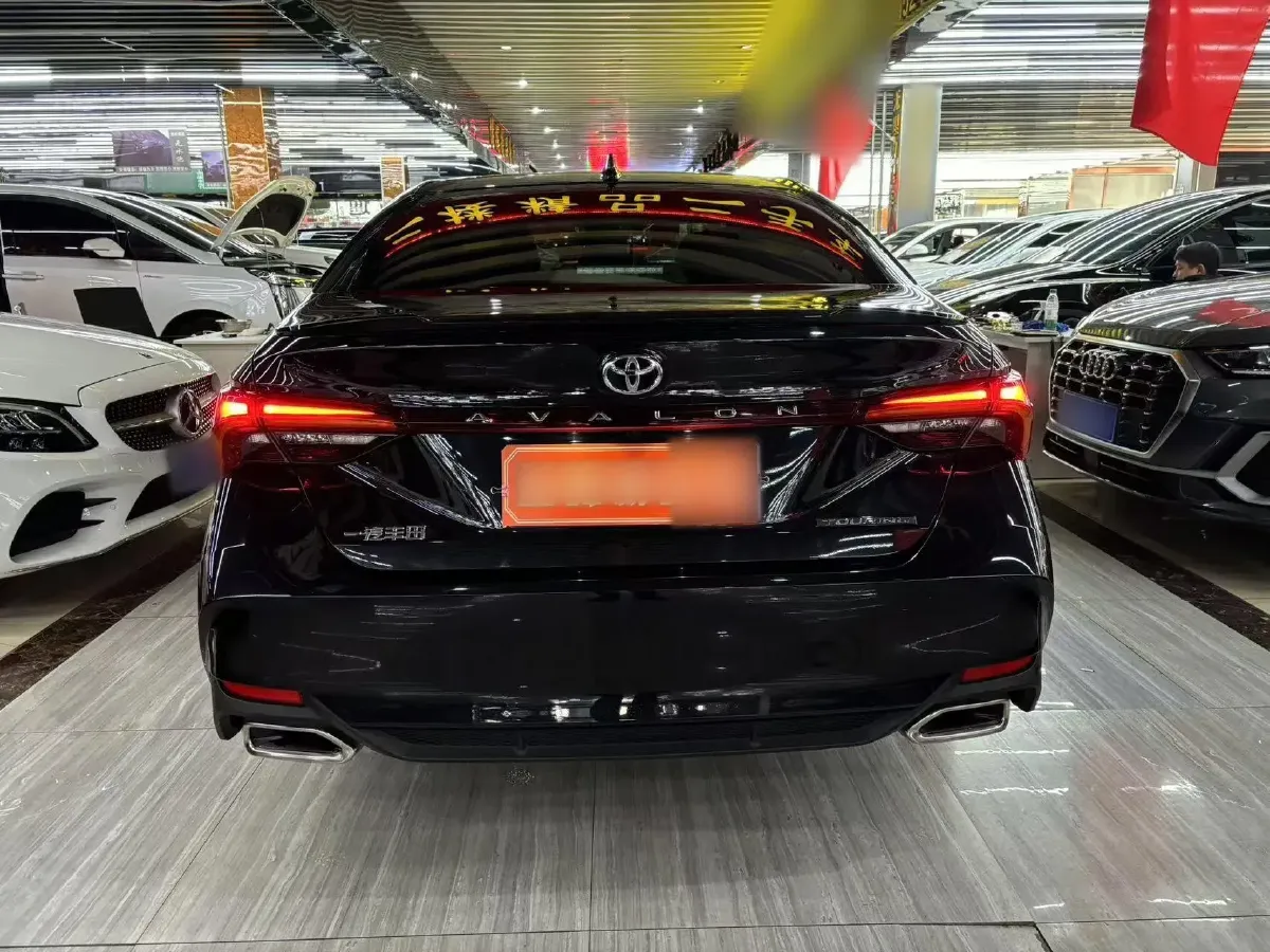2022 Toyota Avalon 2.5L 209HP L4 8AT,autocango,china used car exporter,china ev exporter,chinese used car exporter,chinese used ev exporter