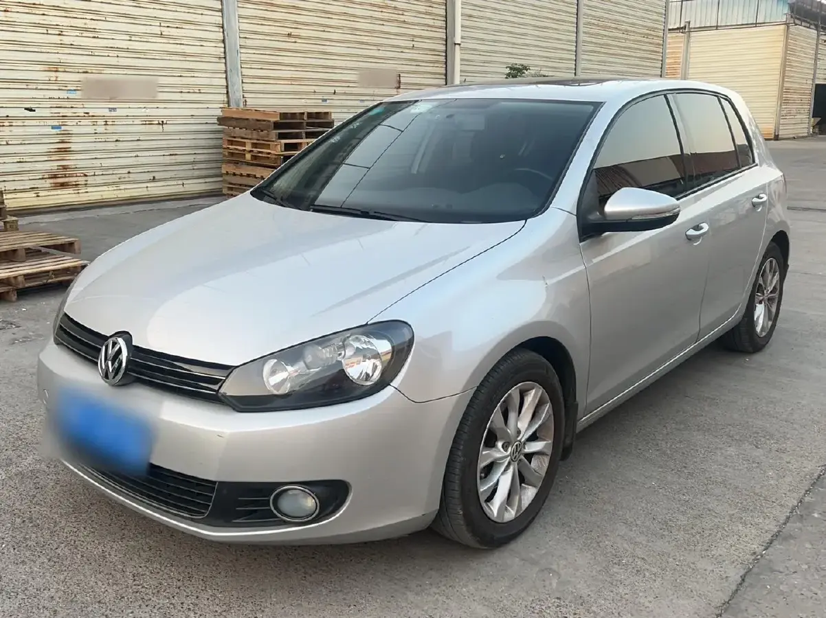 2012 Volkswagen Golf 1.6L 105HP L4 6AT