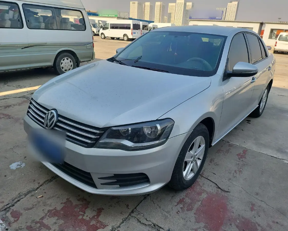 2013 Volkswagen Bora 1.6L 105HP L4 6AT