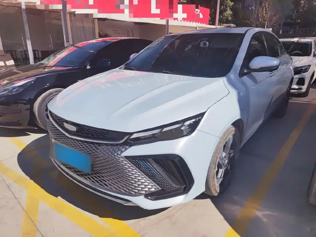 2022 Geely Emgrand L HiP 1.5T 181HP L4 3DHT PHEV 15.5KWH