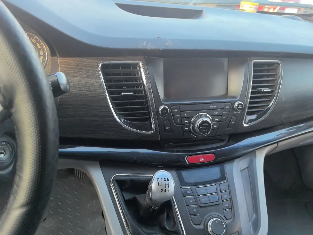 2013 JAC Refine M5 2.0T 177HP L4 6MT,autocango,china used car exporter,china ev exporter,chinese used car exporter,chinese used ev exporter