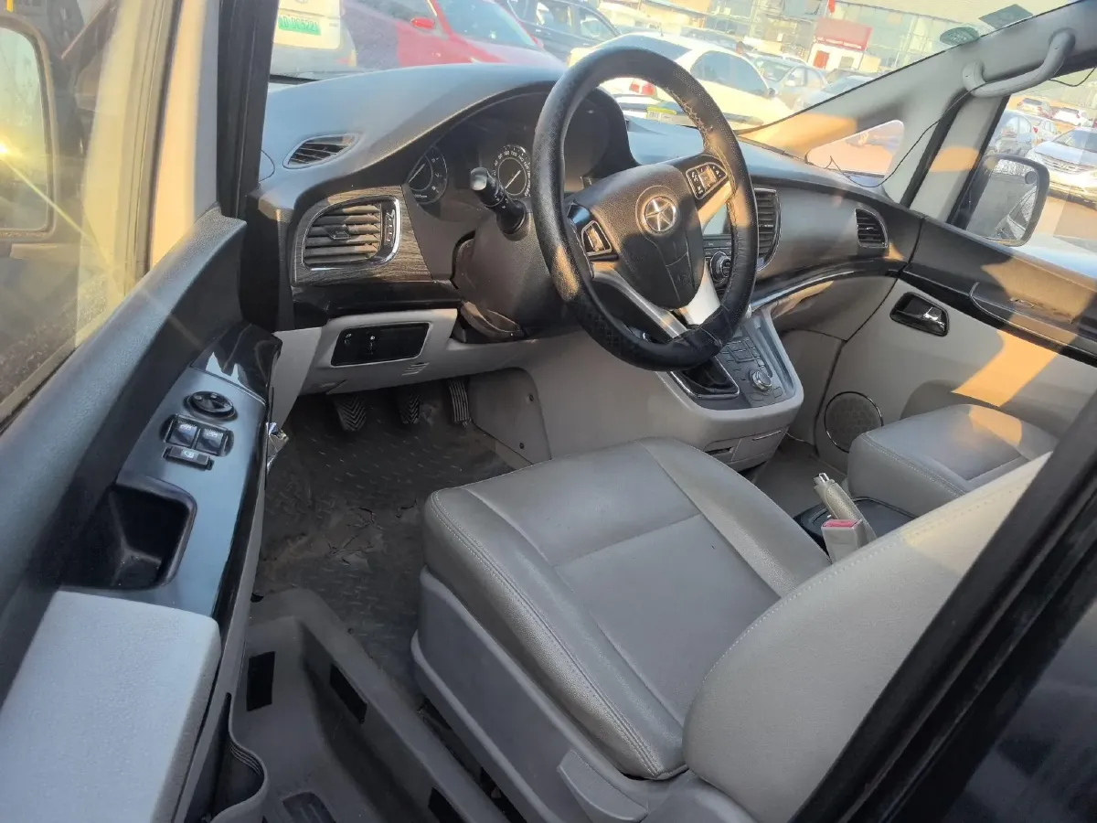 2013 JAC Refine M5 2.0T 177HP L4 6MT,autocango,china used car exporter,china ev exporter,chinese used car exporter,chinese used ev exporter