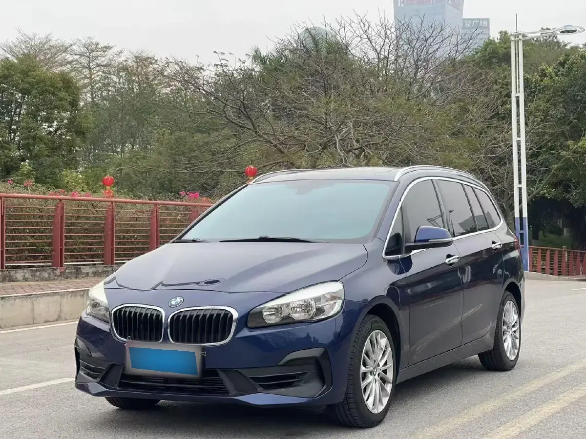 2016 BMW 2 Series Wagon 1.5T 136HP L3 6AT