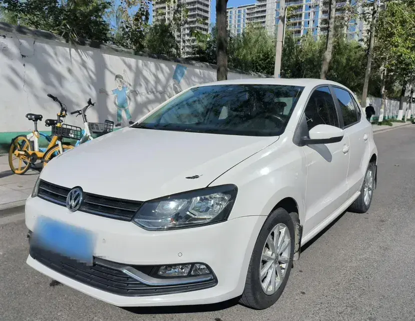 2014 Volkswagen Polo 1.6L 110HP L4 6AT
