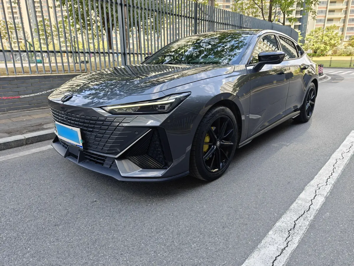 2022 ChangAn UNI-V 1.5T 188HP L4 7DCT