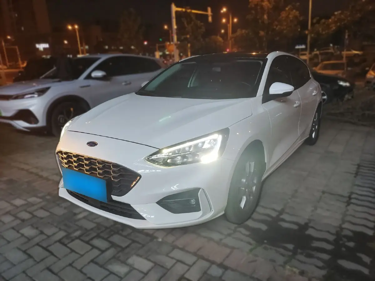 2021 Ford Focus 1.5T 174HP L3 8AT