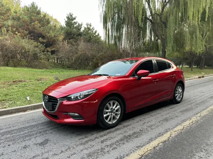 2017 Mazda 3 Axela 1.5L 117HP L4 6AT