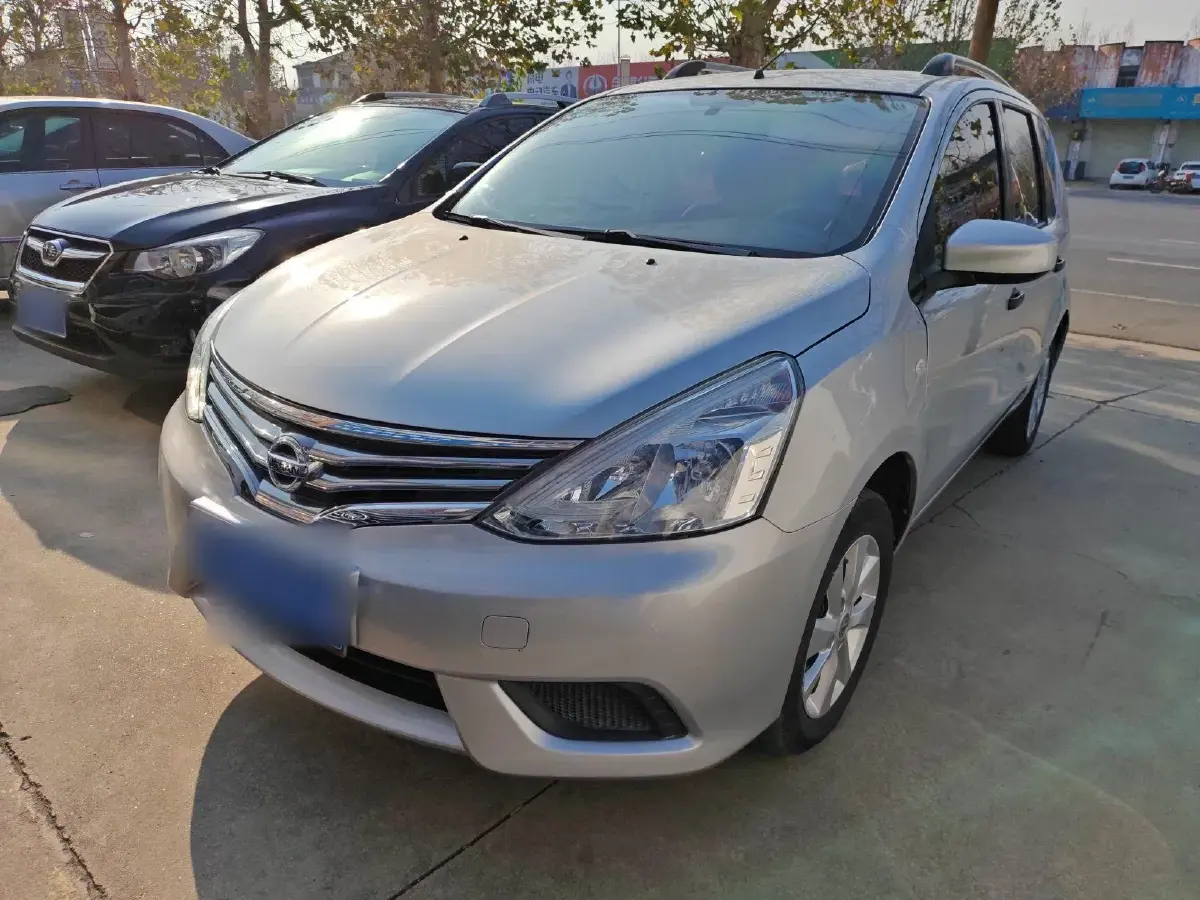 2015 Nissan Livina 1.6L 124HP L4 CVT