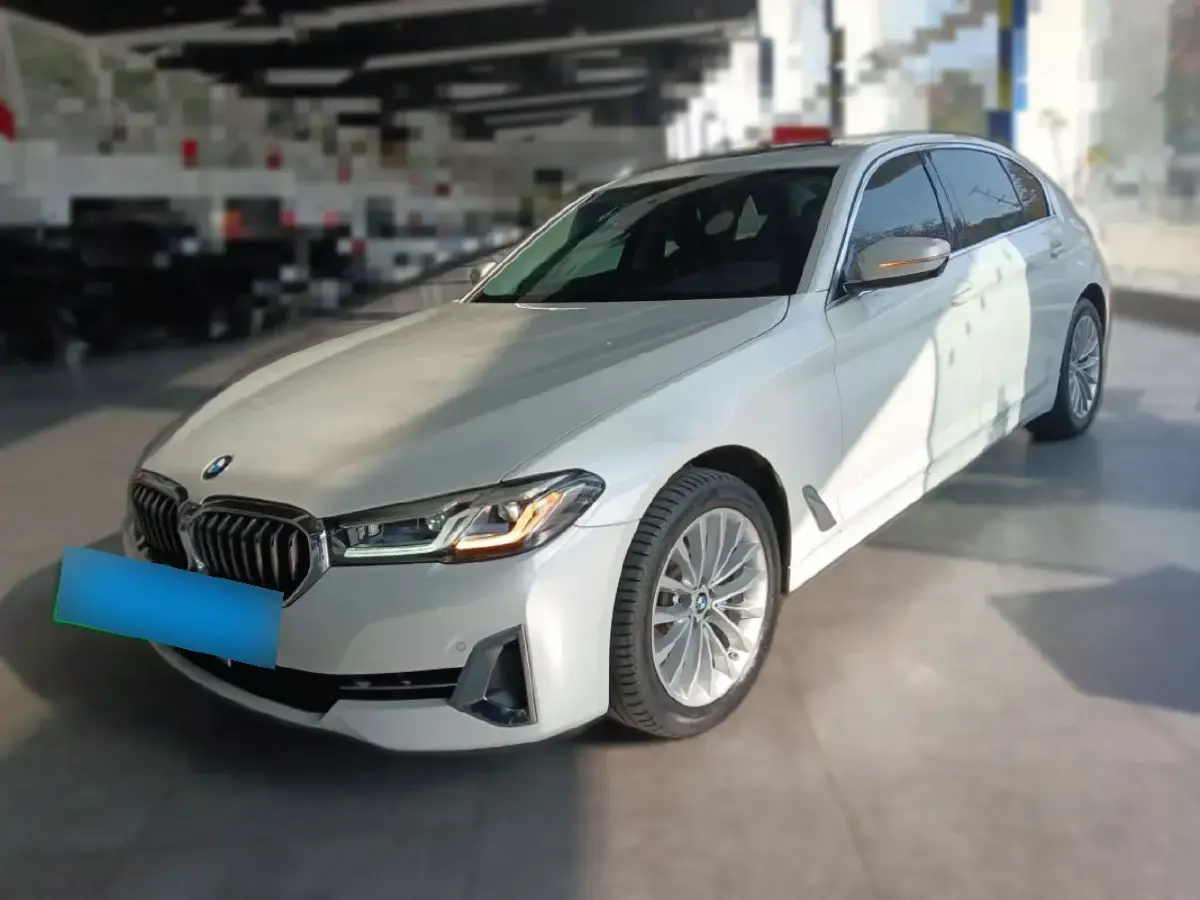 2022 BMW 5 Series 2.0T 184HP L4 8AT