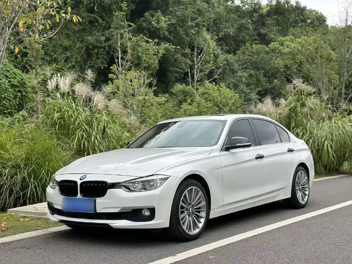 2019 BMW 3 Series 2.0T 184HP L4 8AT