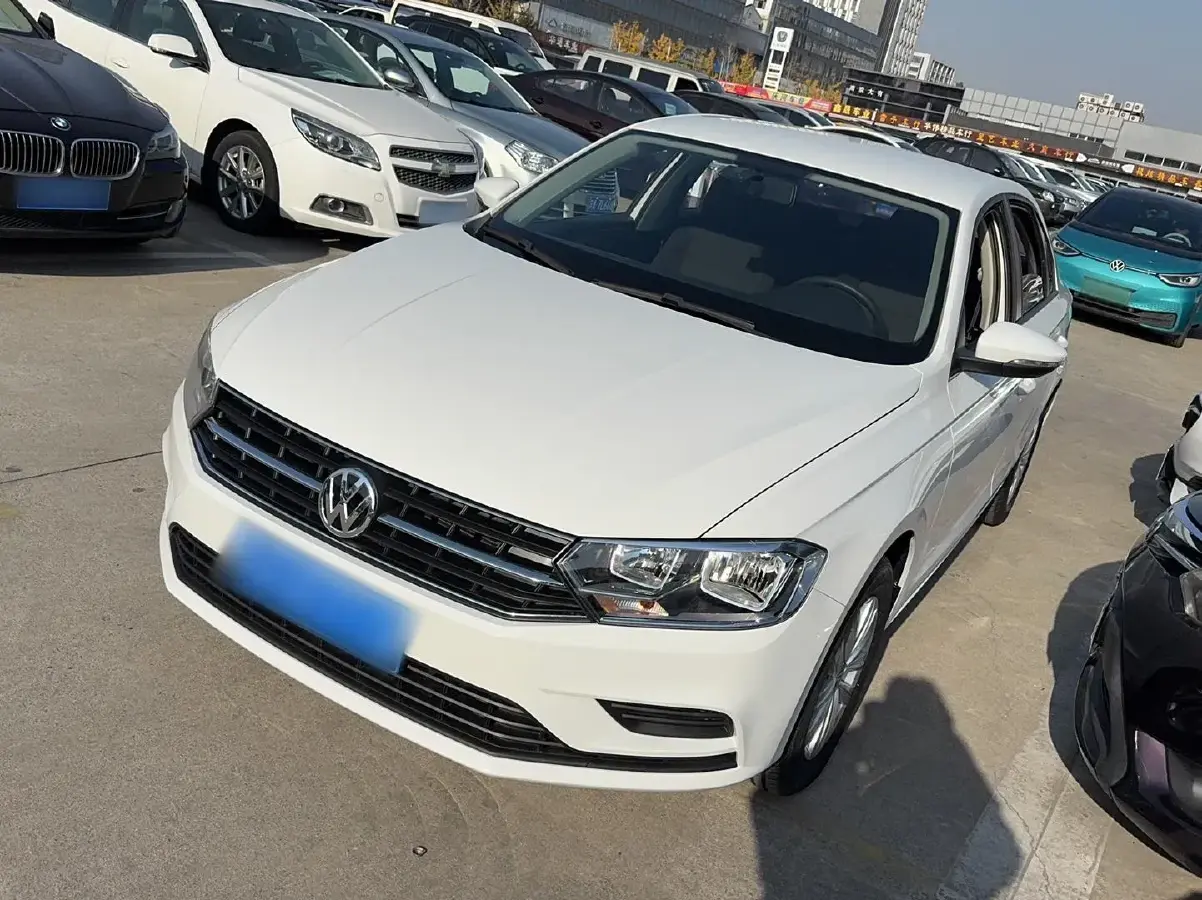 2016 Volkswagen Bora 1.6L 110HP L4 6AT