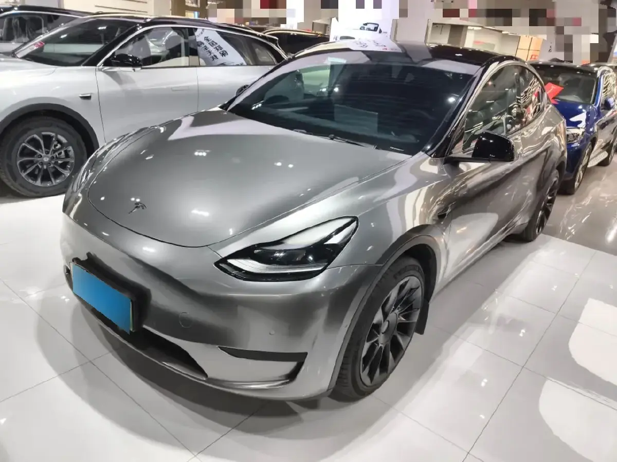 2022 Tesla Model Y BEV 60KWH