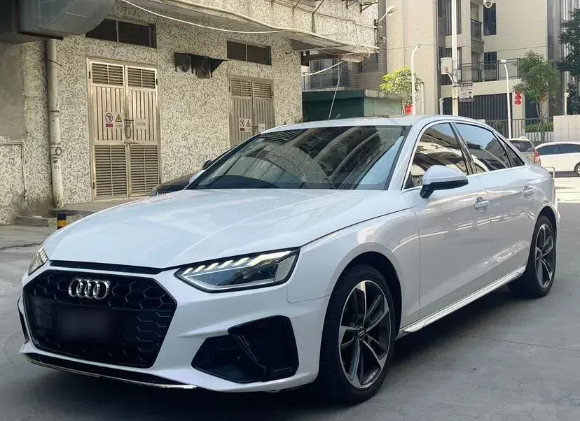 2020 Audi A4L 2.0T 190HP L4 7DCT