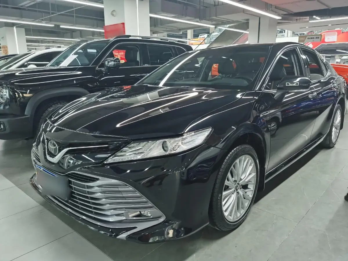 2021 Toyota Camry 2.5L 209HP L4 8AT