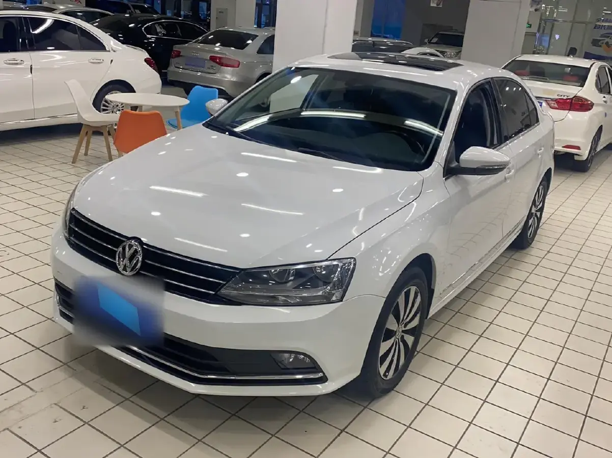 2018 Volkswagen Sagitar 1.6L 110HP L4 6AT