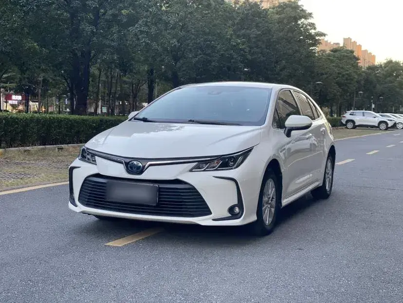 2021 Toyota Corolla 1.8L 98HP L4 E-CVT Hybrid