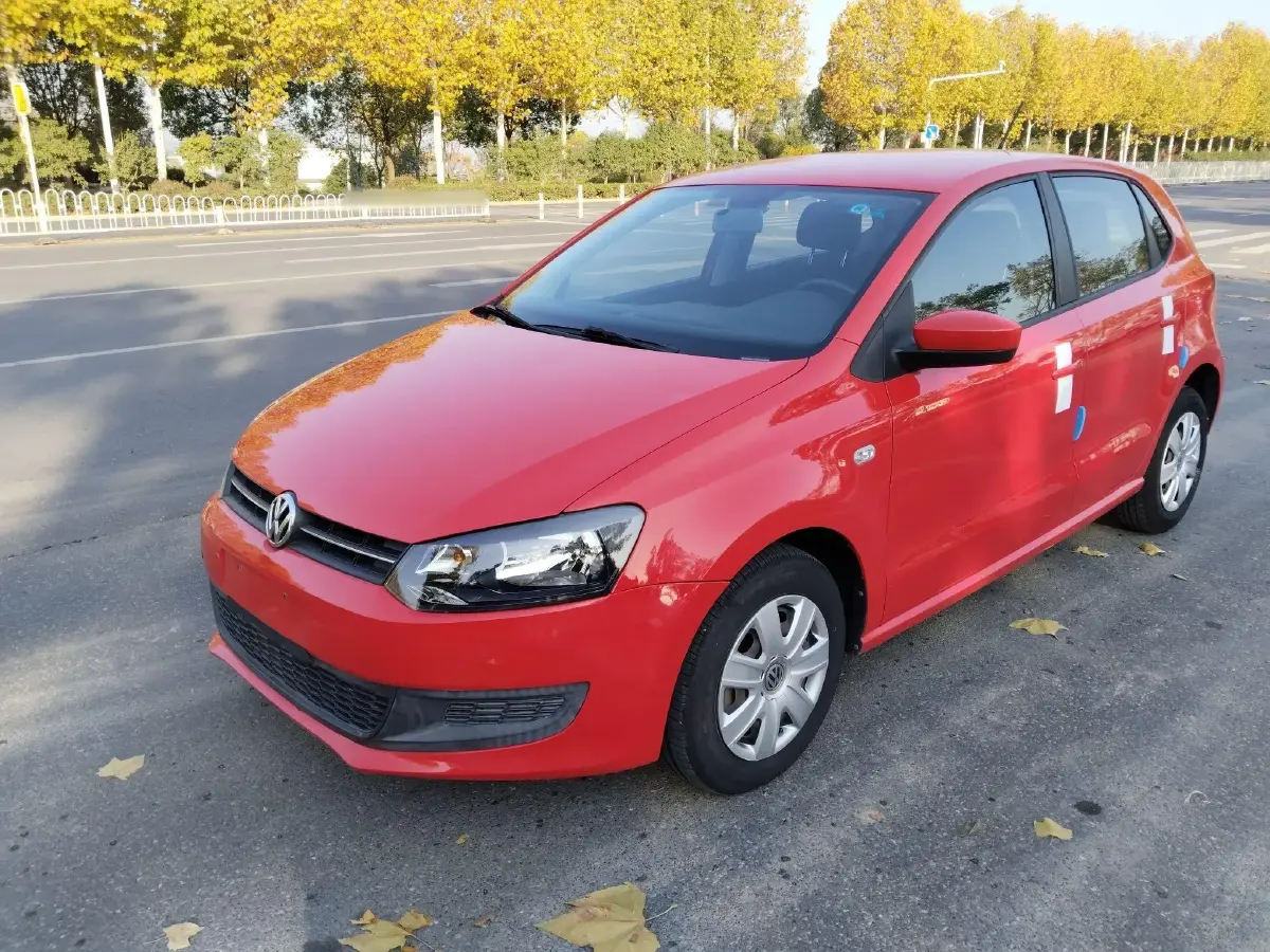 2013 Volkswagen Polo 1.4L 86HP L4 5MT
