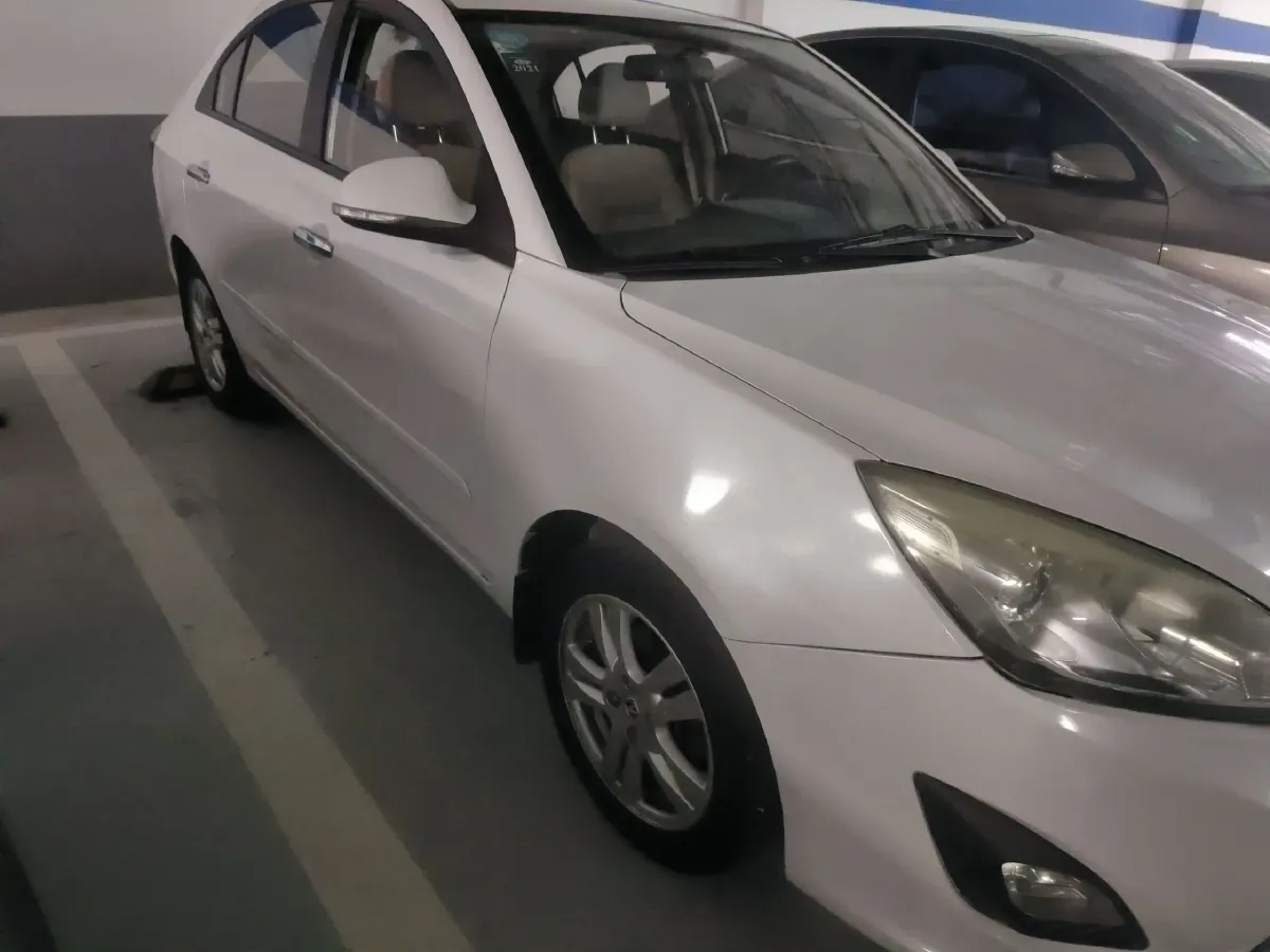 2012 ChangAn Alsvin V5 1.5L 114HP L4 5MT,autocango,china used car exporter,china ev exporter,chinese used car exporter,chinese used ev exporter