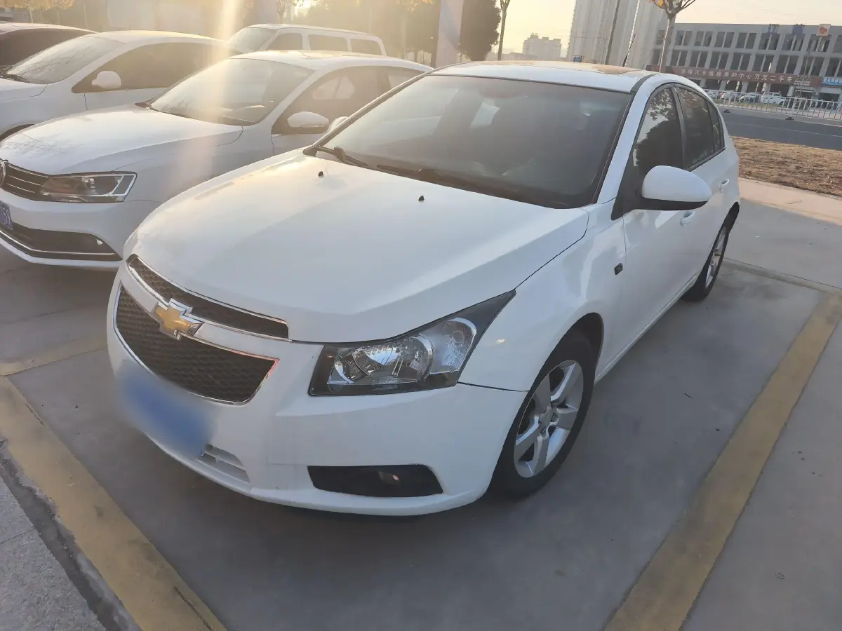 2013 Chevrolet Cruze 1.6L 121HP L4 6AT