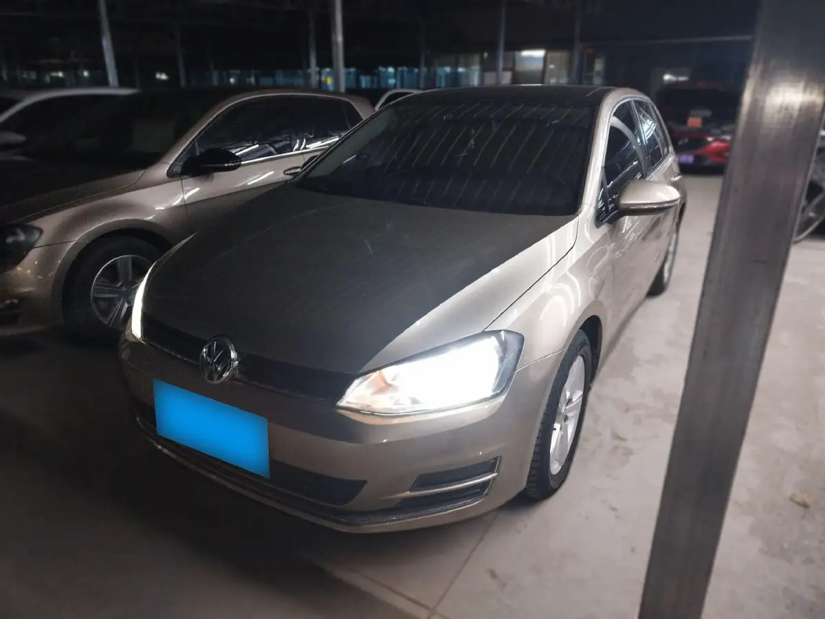 2015 Volkswagen Golf 1.6L 110HP L4 6AT