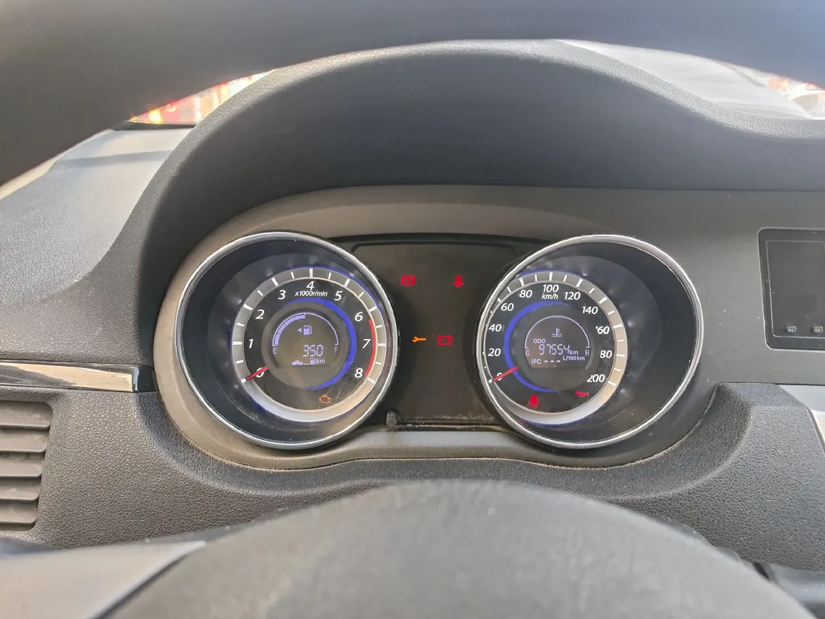 2013 Great Wall C30 1.5L 106HP L4 5MT,autocango,china used car exporter,china ev exporter,chinese used car exporter,chinese used ev exporter