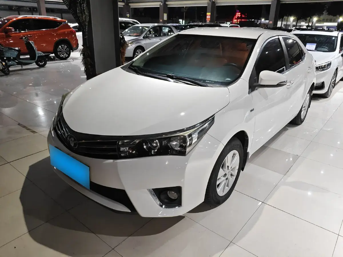2014 Toyota Corolla 1.6L 122HP L4 CVT