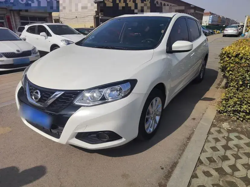 2016 Nissan Tiida 1.6L 126HP L4 CVT